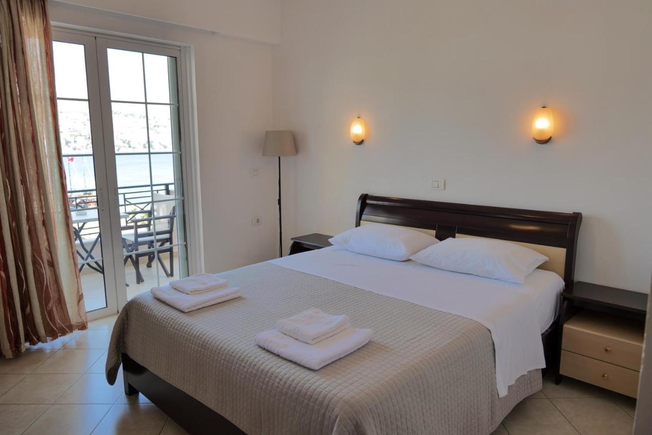 Hotel Mano 3*