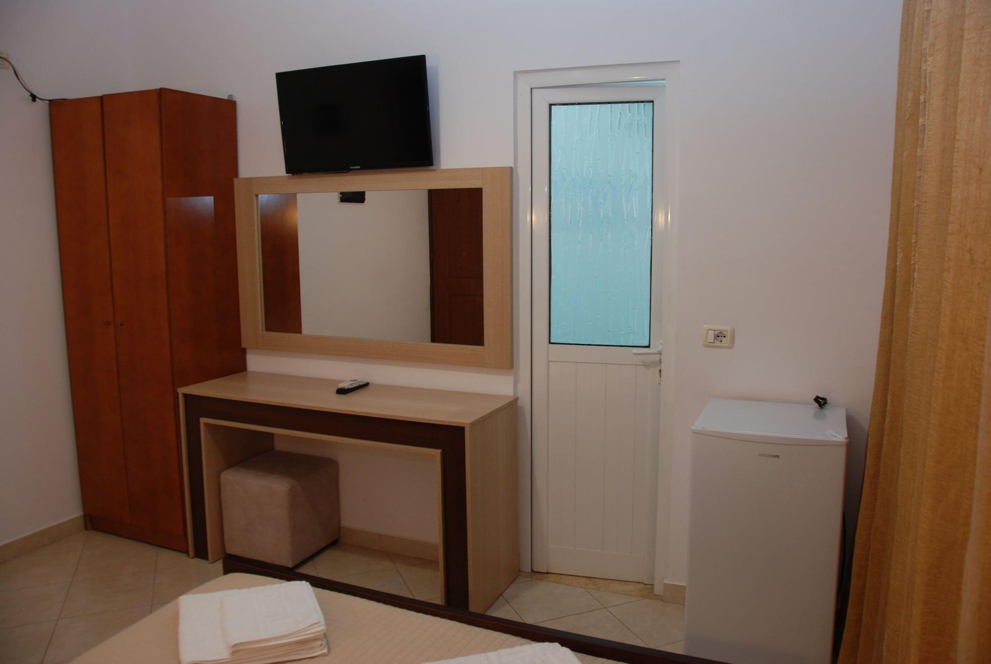Mano Hotel