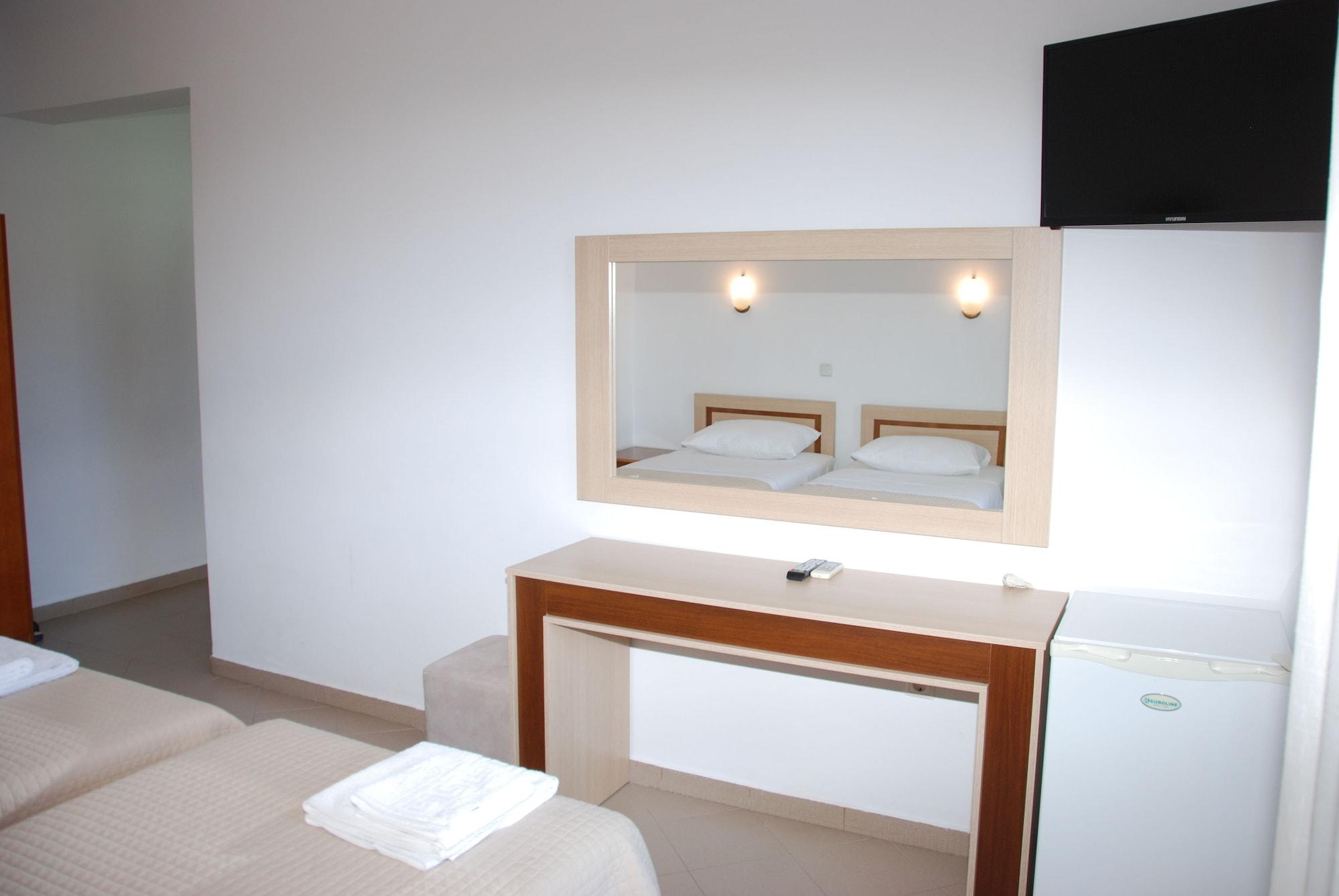 Hotel Mano 3*
