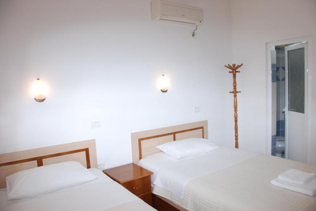 Mano 3* Sarandë
