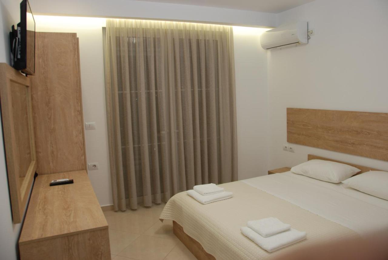 Mano Hotel Sarandë
