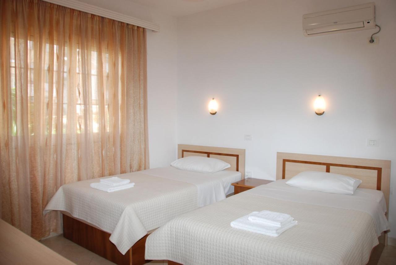 Mano Hotel